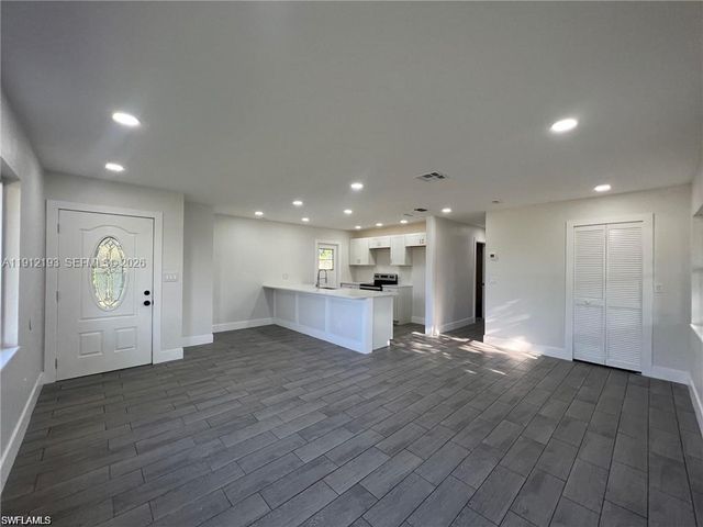 1109 N Grifford Avenue, Lehigh Acres, FL 33936