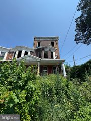 107 W WYOMING AVE, Philadelphia, PA 19140