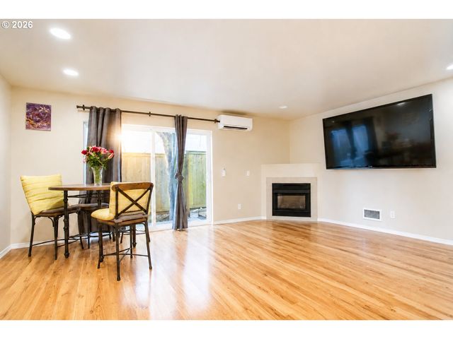 768 Ne 9TH St, Gresham, OR 97030