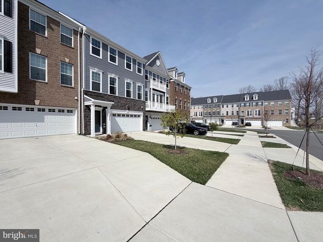 10825 FOXTROT CIR, Upper Marlboro, MD 20772