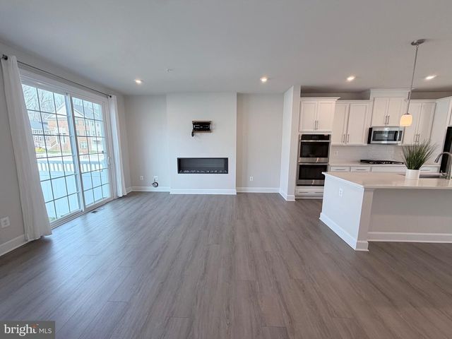 10825 FOXTROT CIR, Upper Marlboro, MD 20772