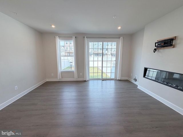 10825 FOXTROT CIR, Upper Marlboro, MD 20772