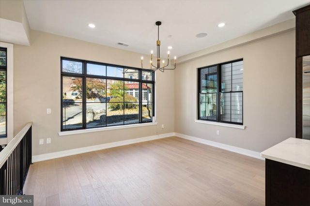 202 KALOS ST, Philadelphia, PA 19128