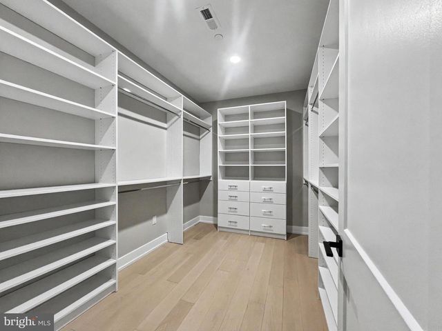 202 KALOS ST, Philadelphia, PA 19128