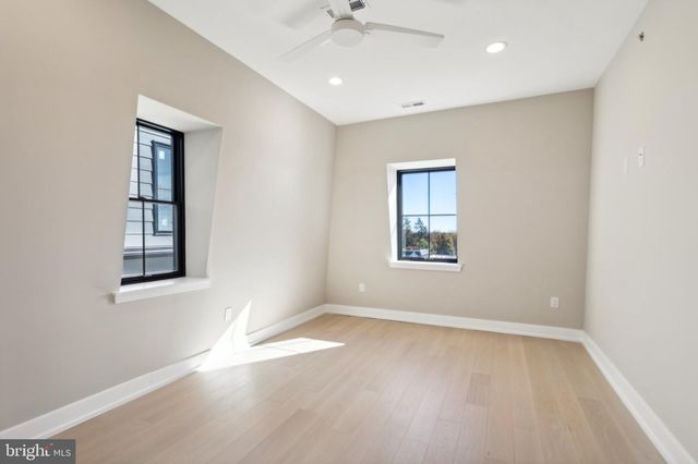202 KALOS ST, Philadelphia, PA 19128