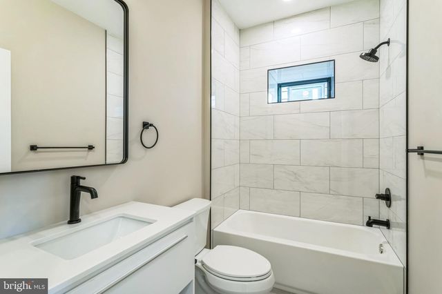 202 KALOS ST, Philadelphia, PA 19128