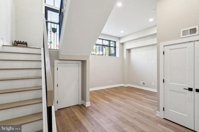 202 KALOS ST, Philadelphia, PA 19128
