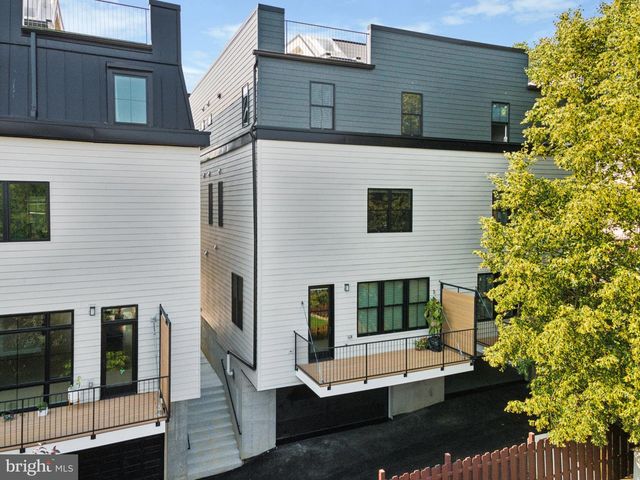 202 KALOS ST, Philadelphia, PA 19128