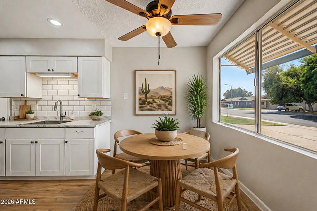 10127 N 95TH Drive B, Peoria, AZ 85345