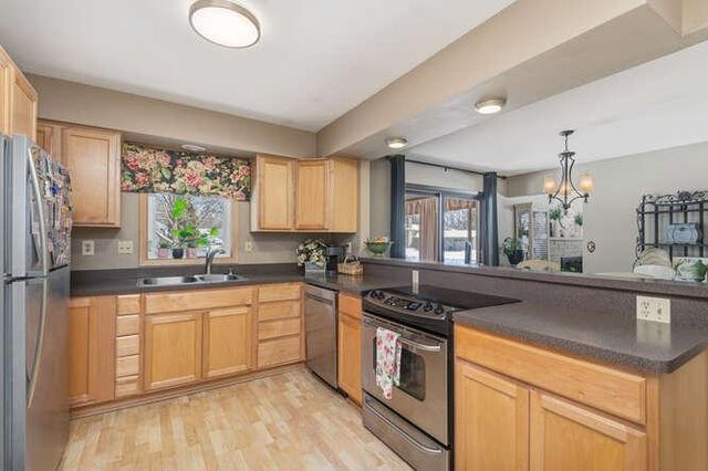 10032 Irwin Circle, Bloomington, MN 55437