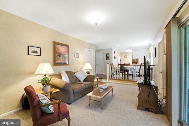 213 FAIRFIELD DR, Wallingford, PA 19086