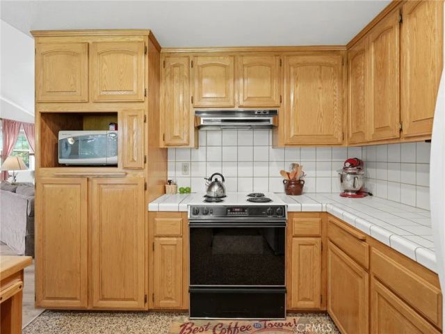37927 China Creek, Oakhurst, CA 93644