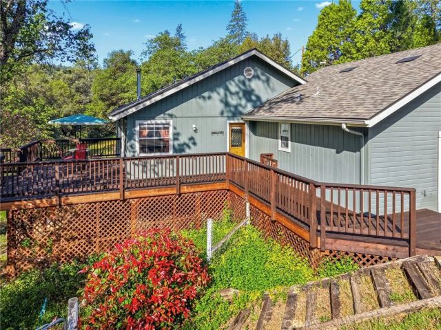 37927 China Creek, Oakhurst, CA 93644