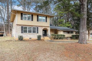 2507 Robin Hood Place, Marietta, GA 30068