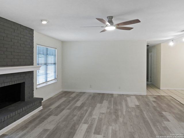 13610 Earlywood, San Antonio, TX 78233