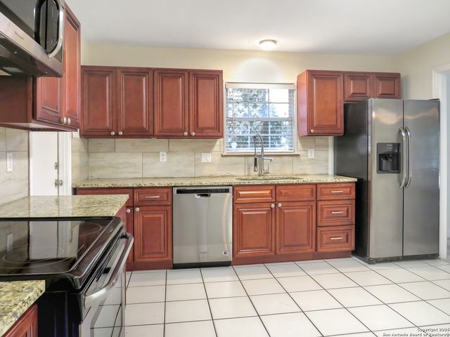 13610 Earlywood, San Antonio, TX 78233