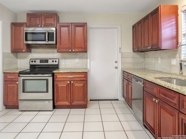 13610 Earlywood, San Antonio, TX 78233