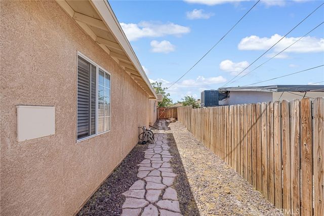 25380 Anderson Avenue, Barstow, CA 92311