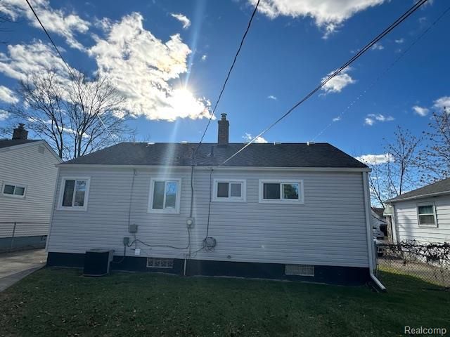 29444 Rosslyn Avenue, Garden City, MI 48135