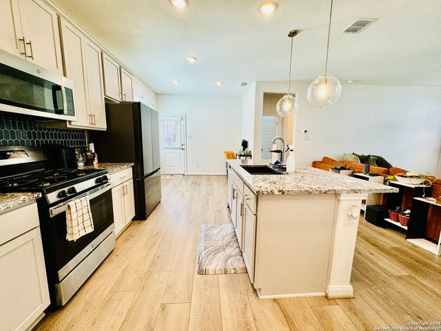 9310 McCoy Pass, Converse, TX 78109