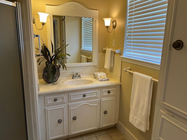 122 Driftwood Drive, Seabrook, TX 77586
