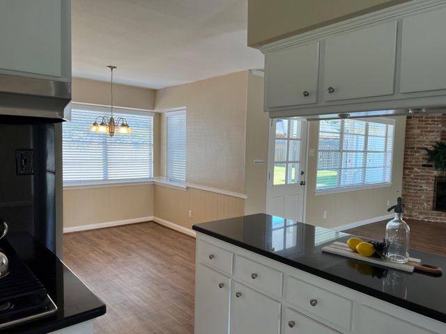122 Driftwood Drive, Seabrook, TX 77586