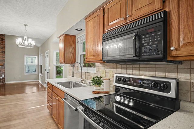 744 Summertree Lane, Westerville, OH 43081