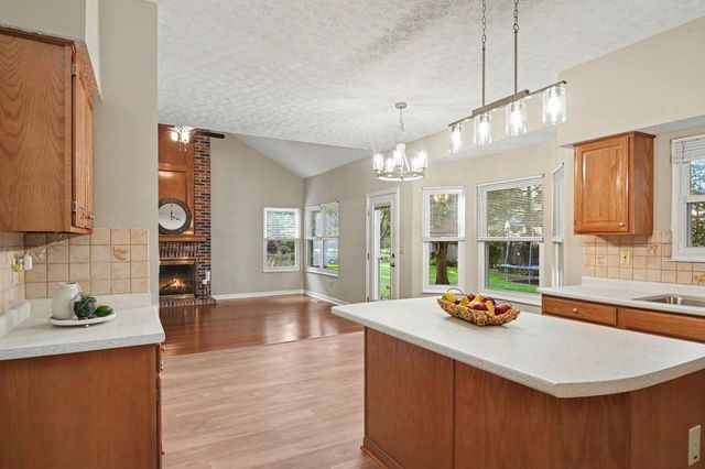 744 Summertree Lane, Westerville, OH 43081