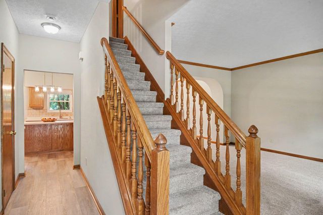 744 Summertree Lane, Westerville, OH 43081