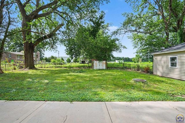3733 NE Seward AVE, Topeka, KS 66616