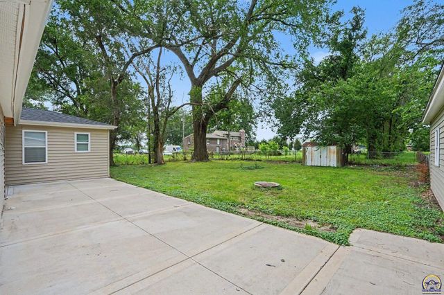 3733 NE Seward AVE, Topeka, KS 66616