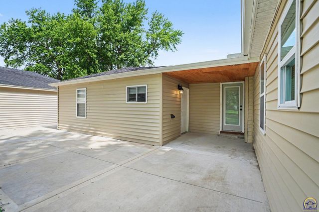 3733 NE Seward AVE, Topeka, KS 66616