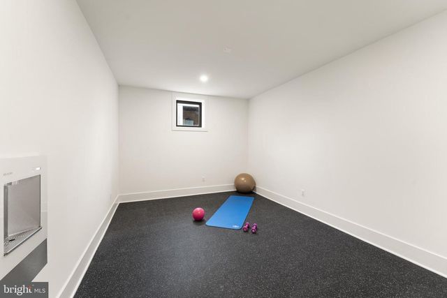 6539 FAIRLAWN DR, Mclean, VA 22101