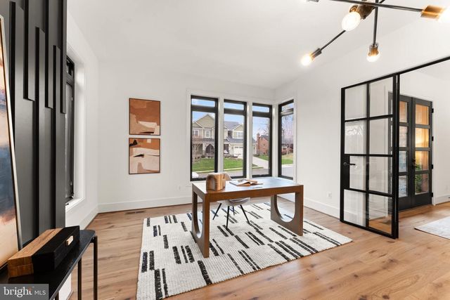 6539 FAIRLAWN DR, Mclean, VA 22101