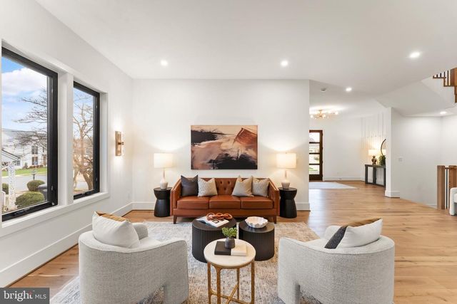 6539 FAIRLAWN DR, Mclean, VA 22101