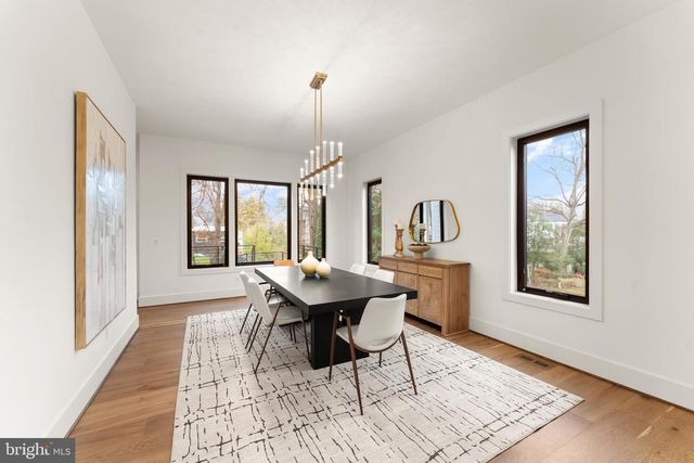 6539 FAIRLAWN DR, Mclean, VA 22101