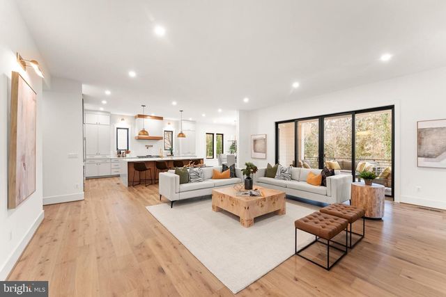 6539 FAIRLAWN DR, Mclean, VA 22101