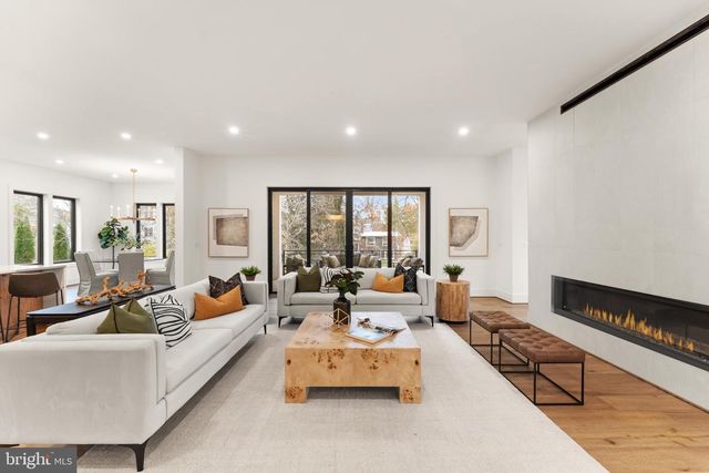 6539 FAIRLAWN DR, Mclean, VA 22101