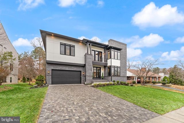 6539 FAIRLAWN DR, Mclean, VA 22101