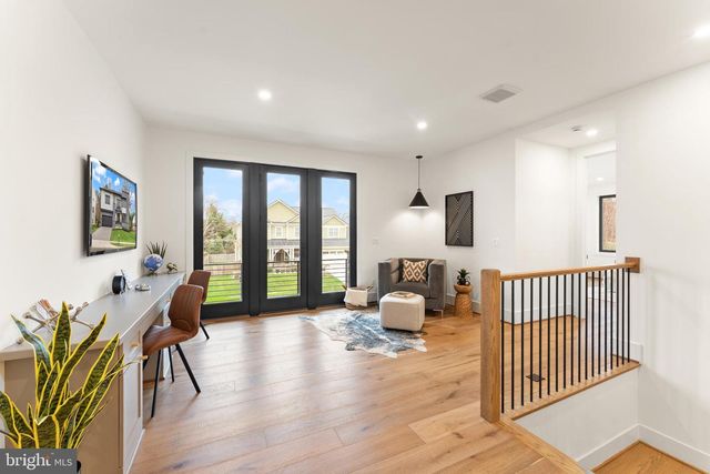 6539 FAIRLAWN DR, Mclean, VA 22101