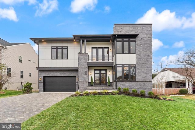 6539 FAIRLAWN DR, Mclean, VA 22101