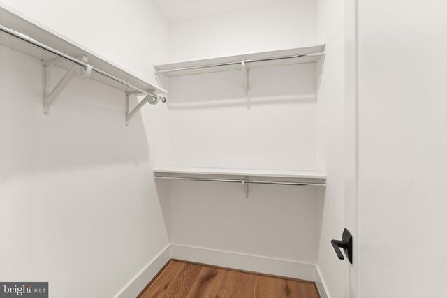 6539 FAIRLAWN DR, Mclean, VA 22101