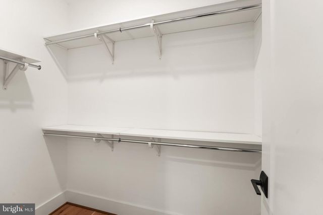 6539 FAIRLAWN DR, Mclean, VA 22101