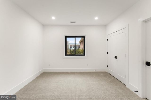 6539 FAIRLAWN DR, Mclean, VA 22101