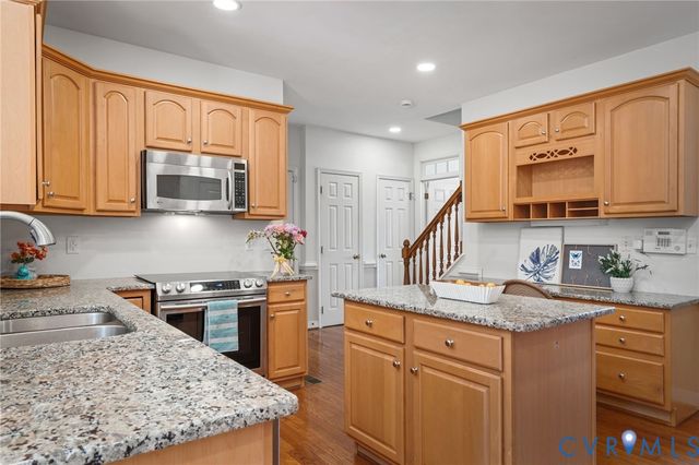 4709 Sadler Green Pl, Glen Allen, VA 23060