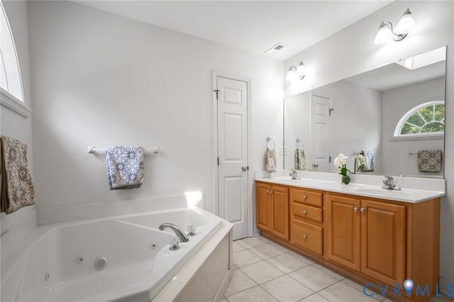 4709 Sadler Green Pl, Glen Allen, VA 23060