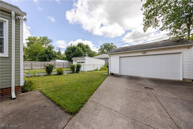 1075 Piermont Road, South Euclid, OH 44121
