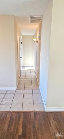 701 Madison Street, Delano, CA 93215