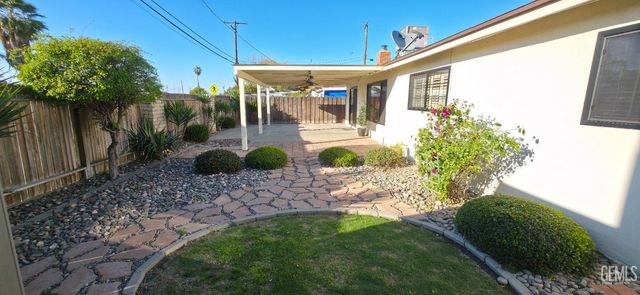 701 Madison Street, Delano, CA 93215