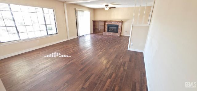 701 Madison Street, Delano, CA 93215